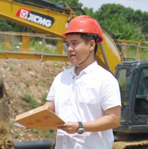 1755226028843513.jpg 373.jpg